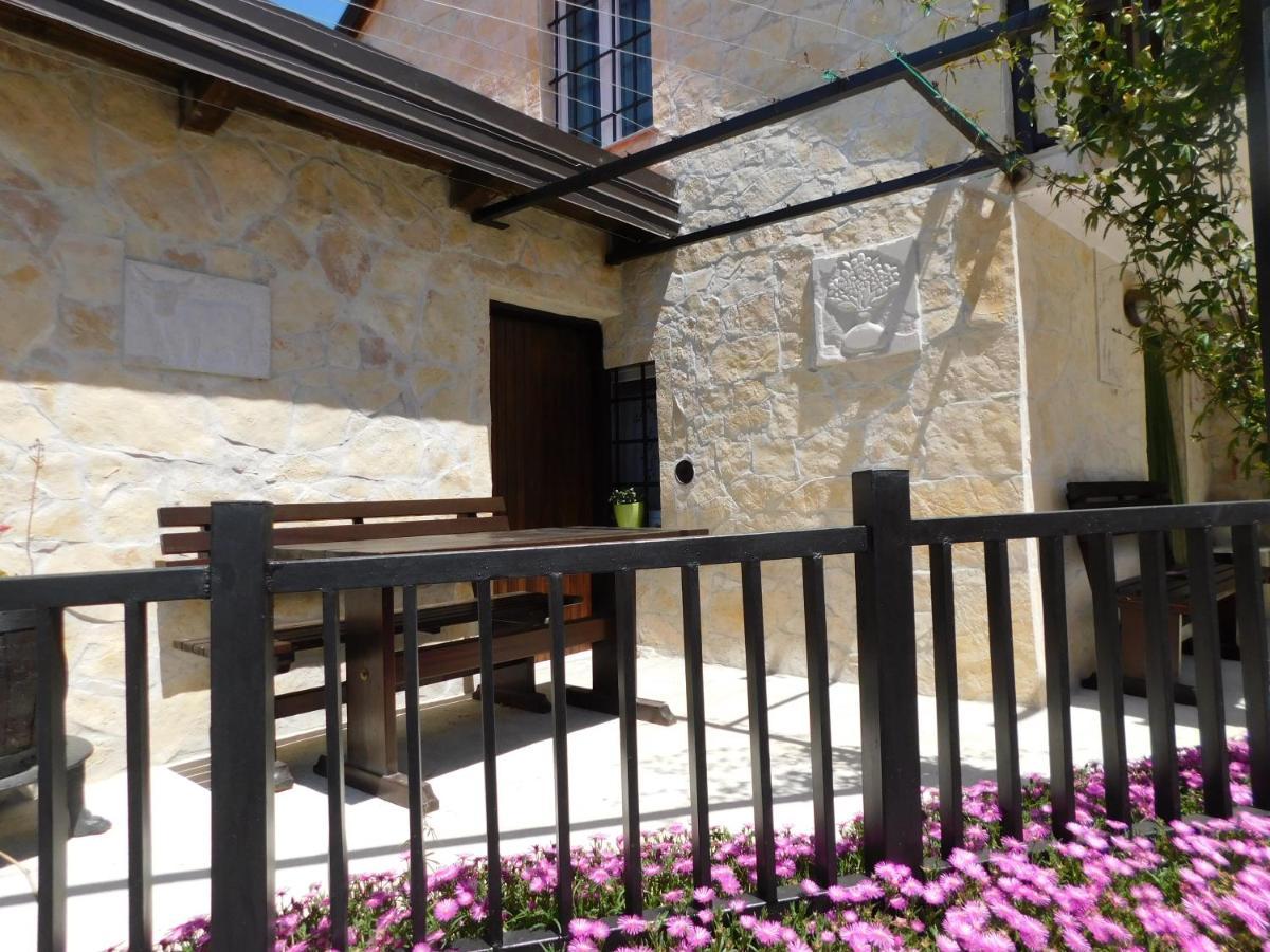 Villa Kamnita Hisa Stari Klesar Ilirska Bistrica Exterior foto